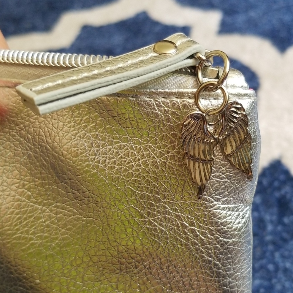 NWOT Victoria's Secret Silver Lingerie Bag - Picture 4 of 6